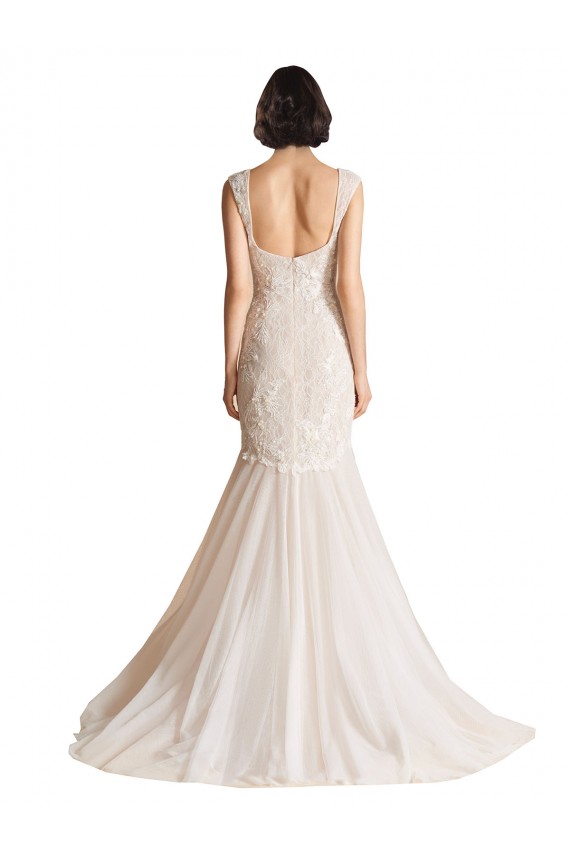 Acquista Avorio & Champagne Stile sirena Scollatura a V Sweep treno Tulle Abiti da sposa
