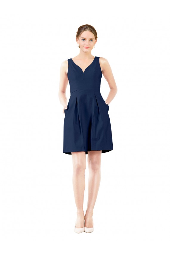 Acquista Blu marino scuro Linea A Scollatura a V Al ginocchio Raso Corto Abiti da damigella donore / Abiti da cocktail