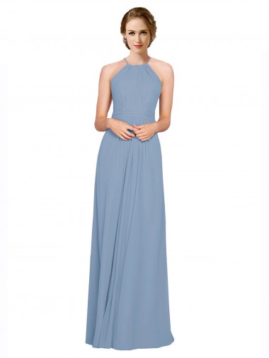 Acquista Blu polveroso Linea A Capestro Alto Collo Chiffona Lunga Abiti da damigella donore